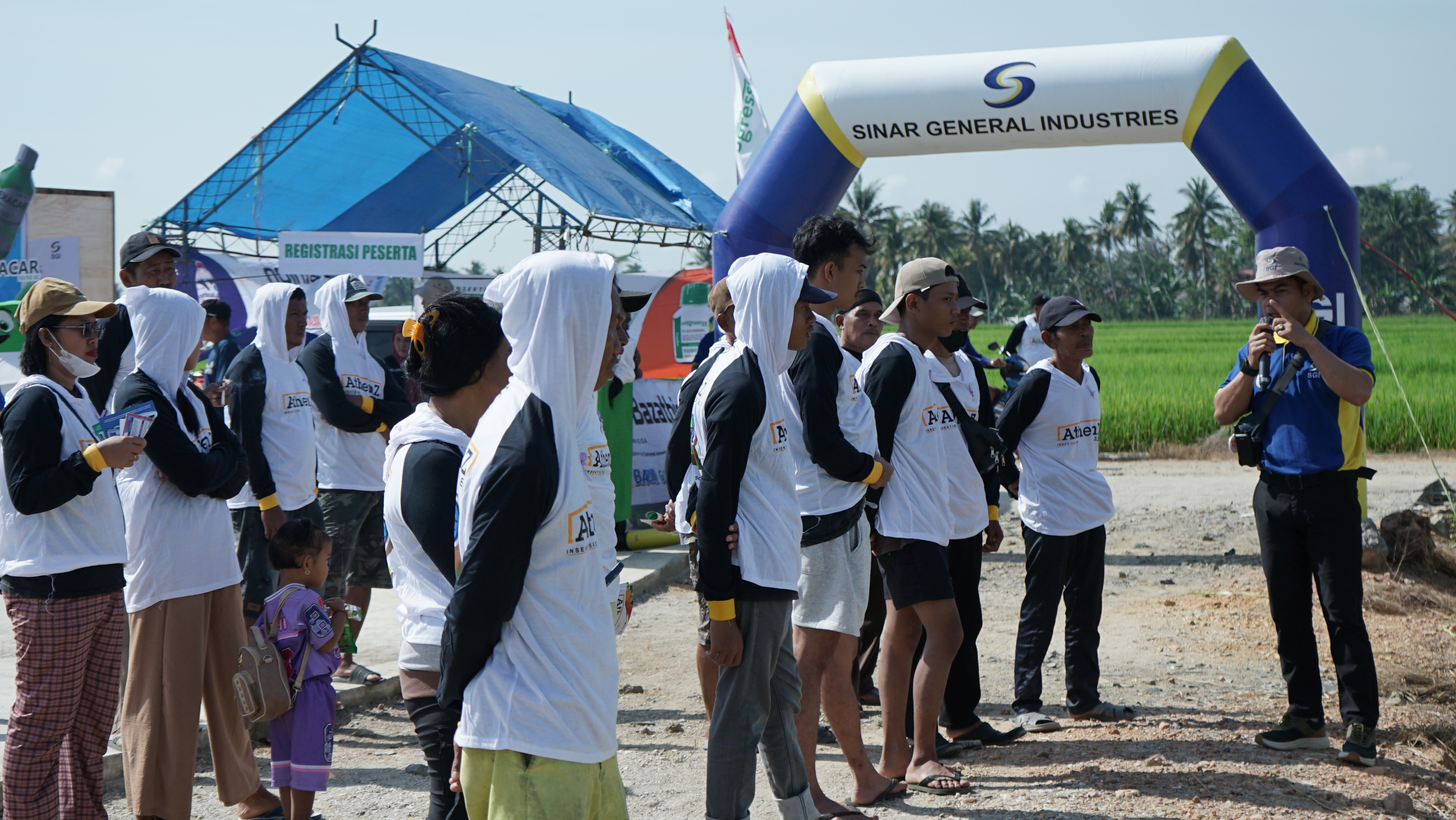 Kegiatan BFFD SGI bersama petani padi di Ladongi Kolaka Timur